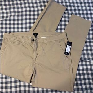 ✨NWT✨ Men’s Khaki Pants